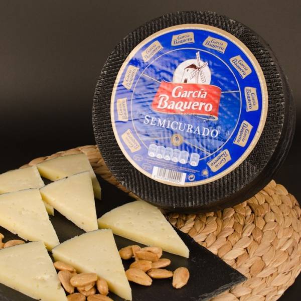 Semi-cured cheese GARCIA BAQUERO 450g.