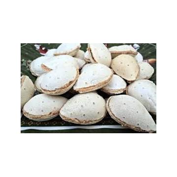 WAFERS FILLED WITH ALMOND PASTE